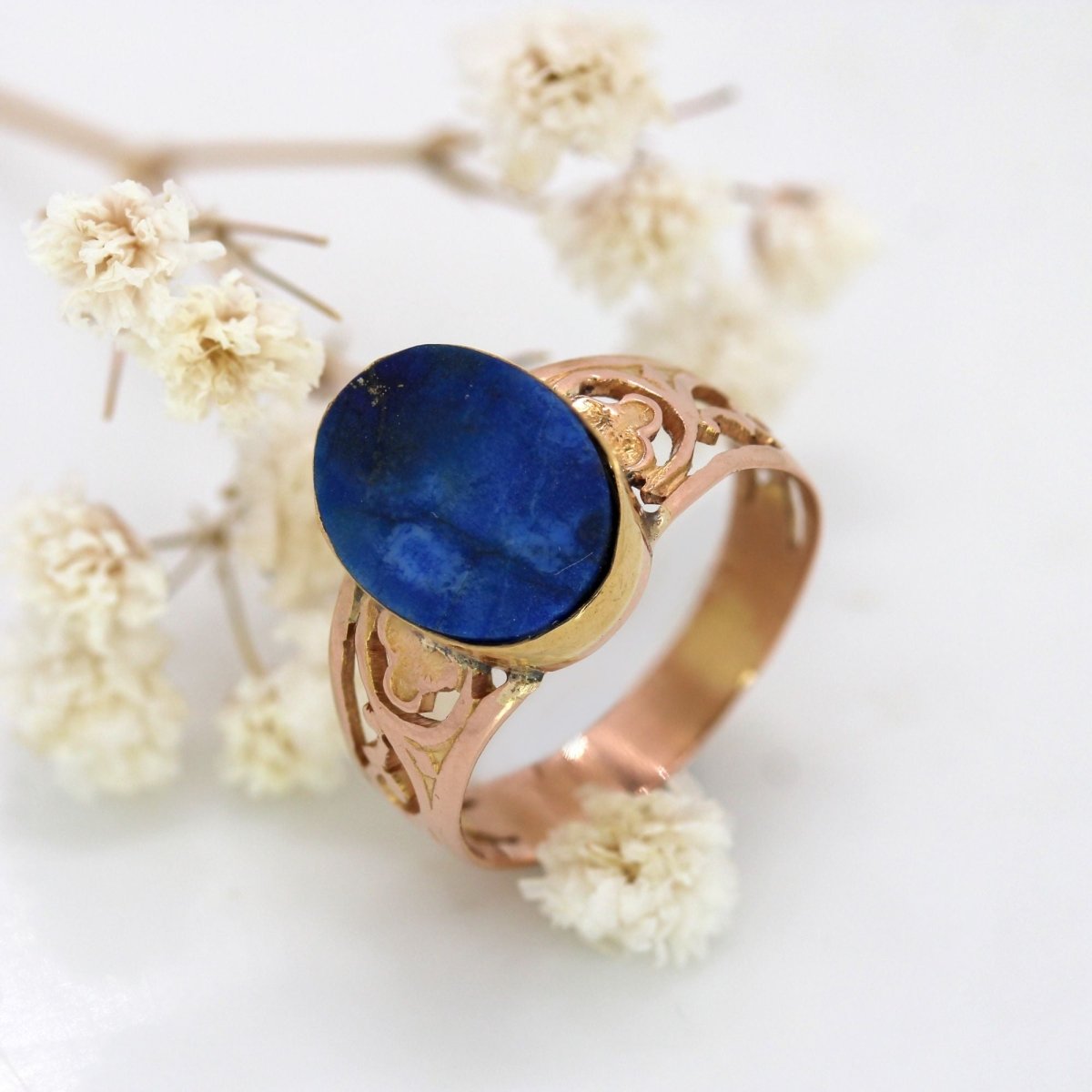 Bague ANCIENNE en or rose et lapis - lazuli - Castafiore
