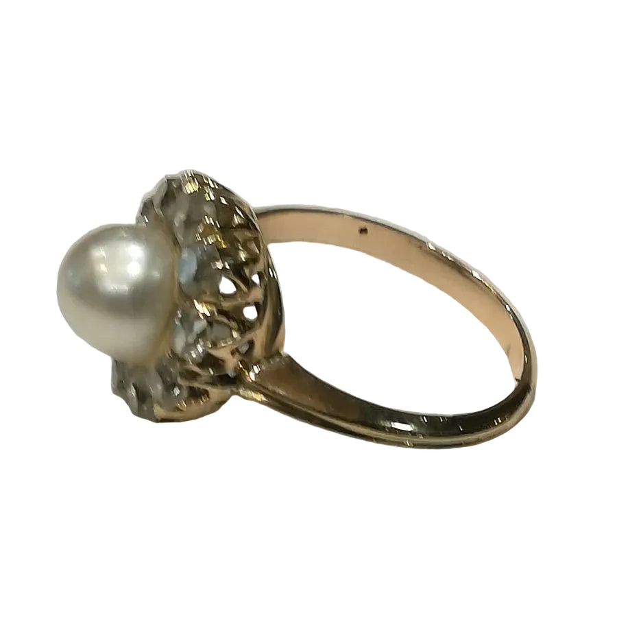 Bague Ancienne en or rose, Perle Fine et Diamants - Castafiore