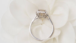 Bague ANCIENNE en platine saphir et diamants - Castafiore