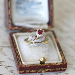 Bague Ancienne Fleur Rubis et Diamants - Castafiore