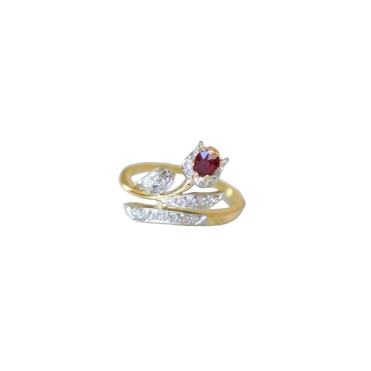 Bague Ancienne Fleur Rubis et Diamants - Castafiore