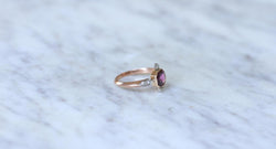 Bague Ancienne Grenat et Diamants sur Or Rose - Castafiore