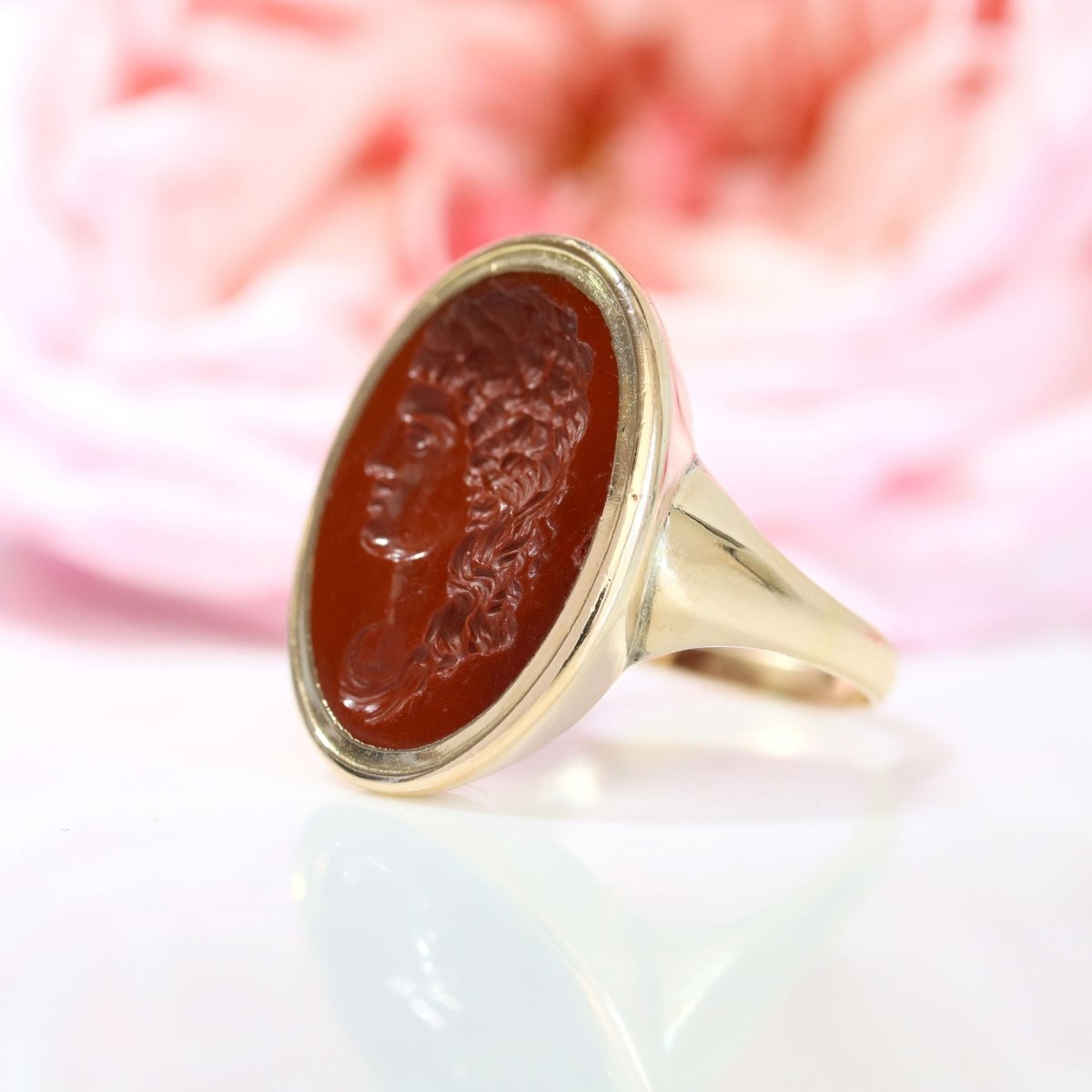Ring old intaglio on red jasper