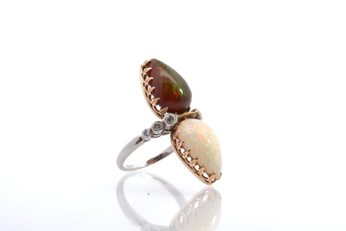 Bague ancienne opales et diamants - Castafiore
