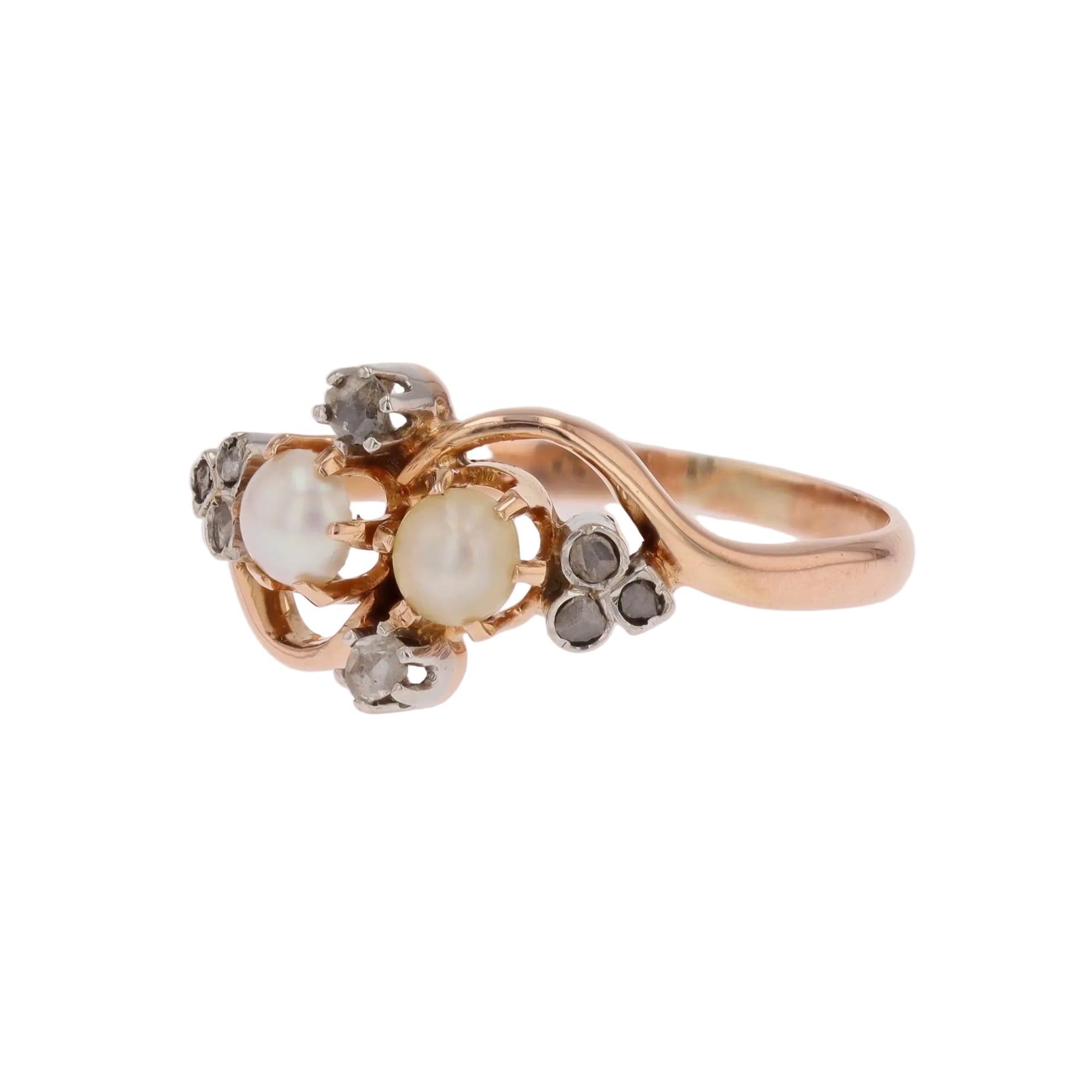 Ring antique fine pearls and diamonds