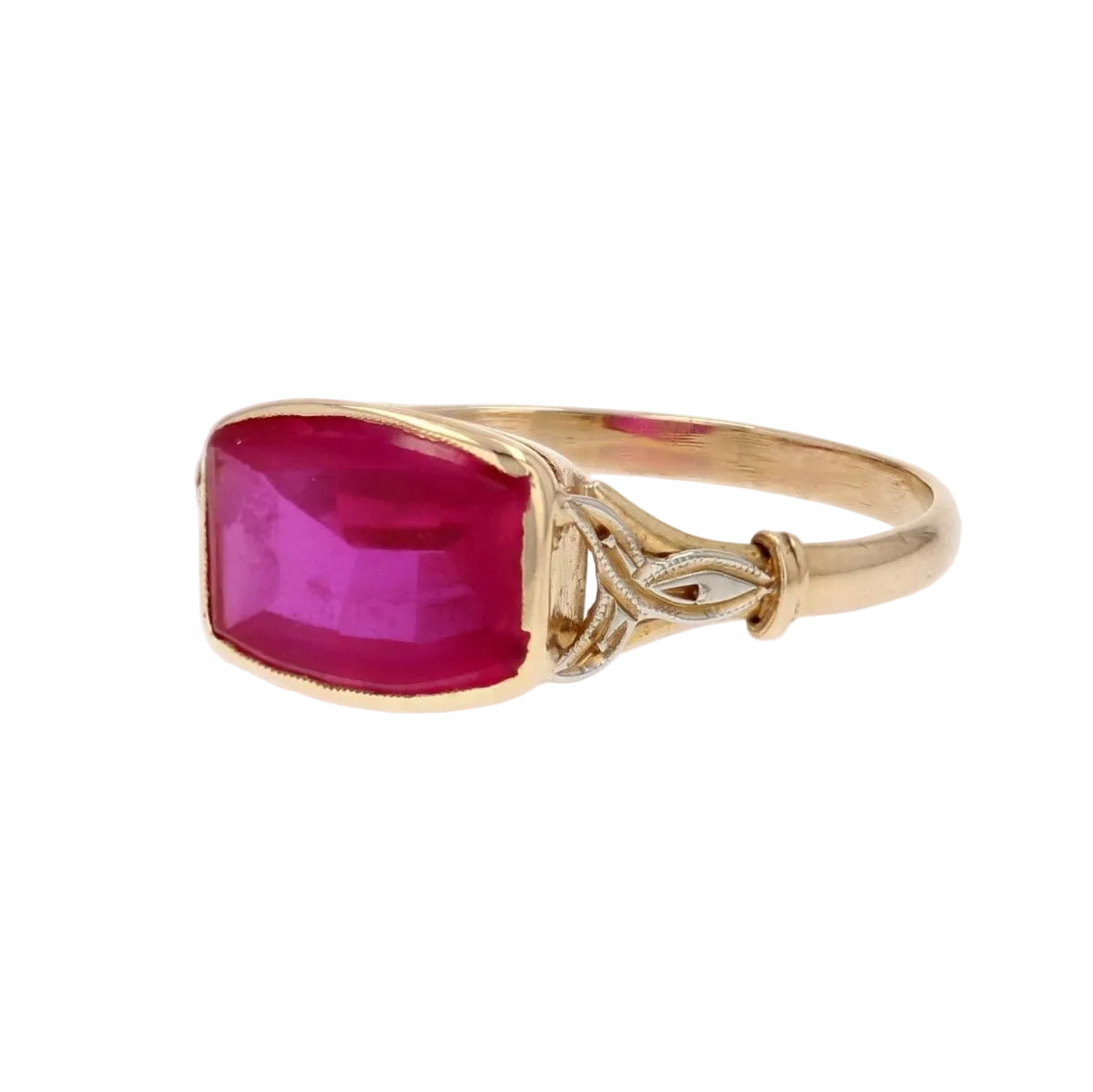 Bague ancienne rubis de synthèse et or - Castafiore