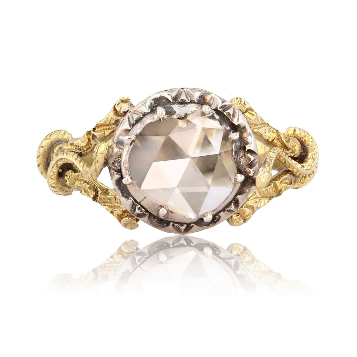 Bague ancienne solitaire diamant taillé en rose - Castafiore