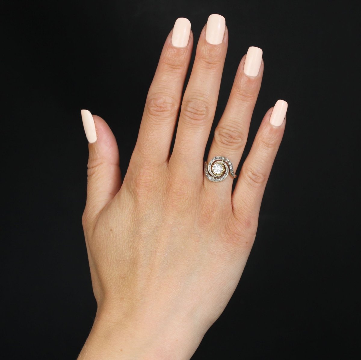 Bague ancienne tourbillon de diamants - Castafiore