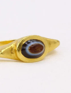 Bague antique intaille romaine sur agate figurant Athena de profil - Castafiore