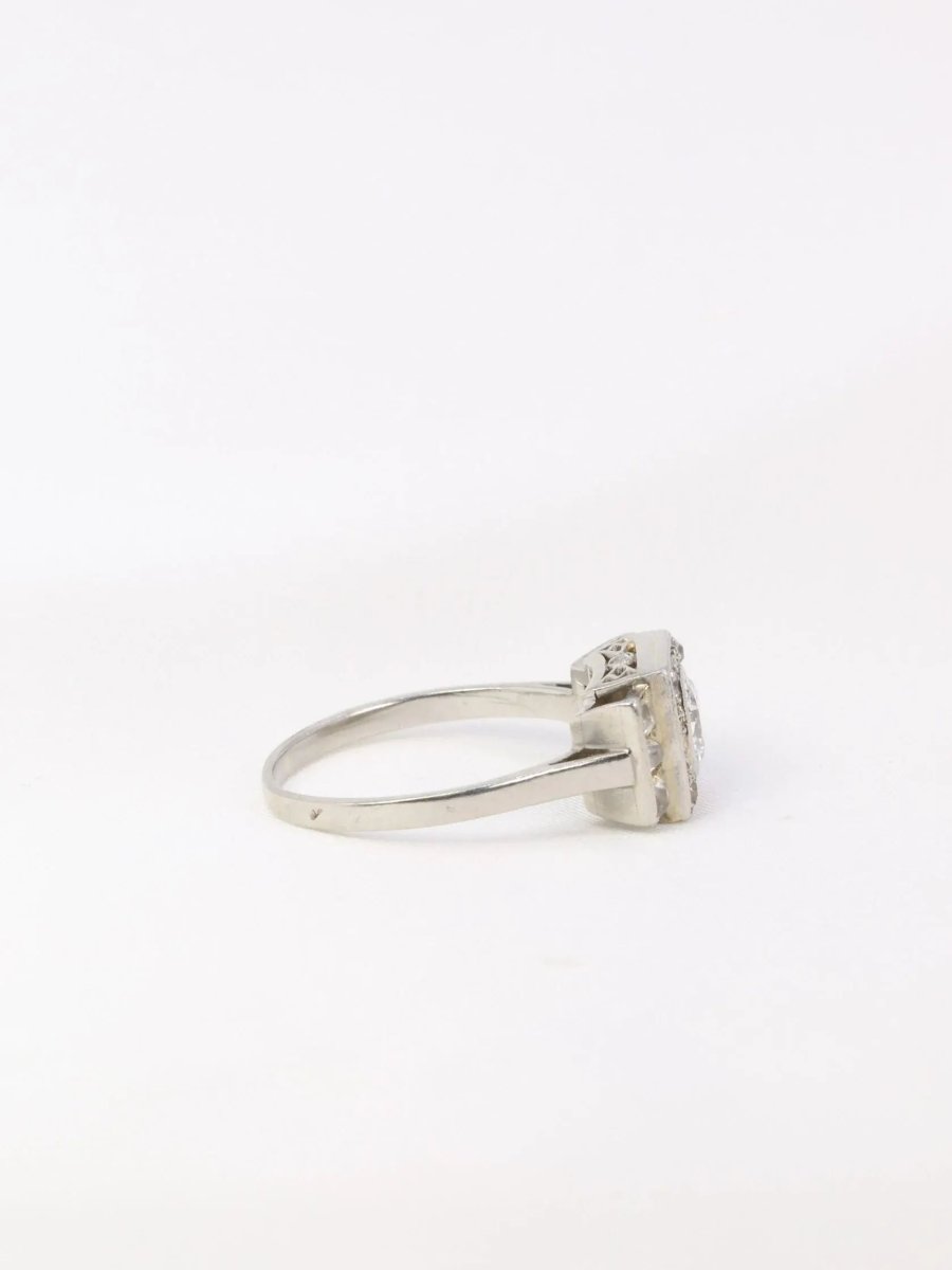 Bague Art - déco à gradins en or et diamants - Castafiore