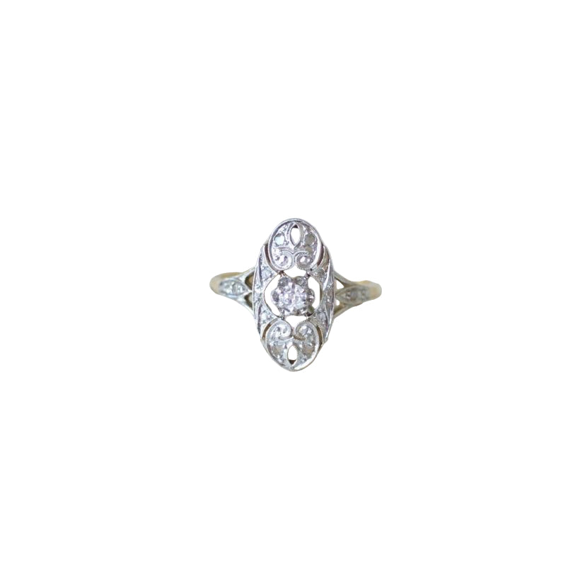 Bague Art Deco Arabesques Ovale Diamants - Castafiore