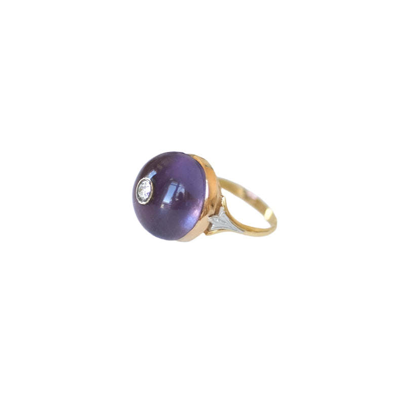 Bague Art Déco Cabochon d'Améthyste et Diamant - Castafiore