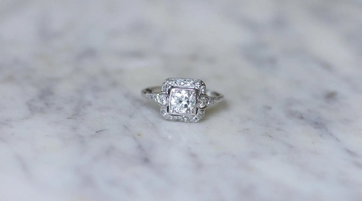 Bague Art Deco Carrée Diamants 1,45 Cts - Castafiore