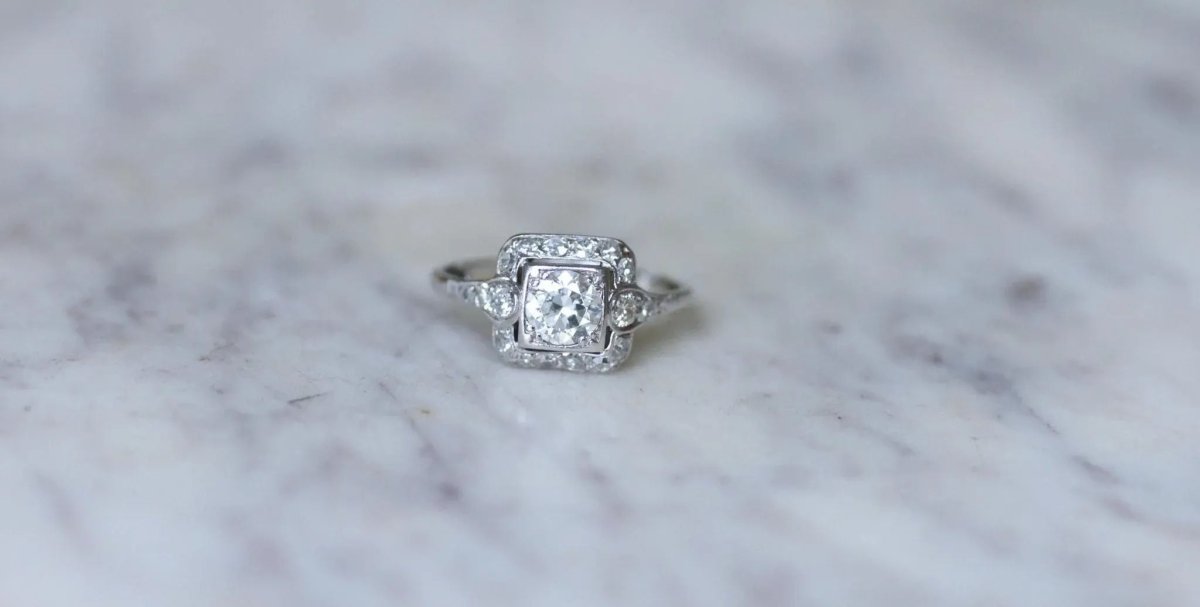 Bague Art Deco Carrée Diamants 1,45 Cts - Castafiore