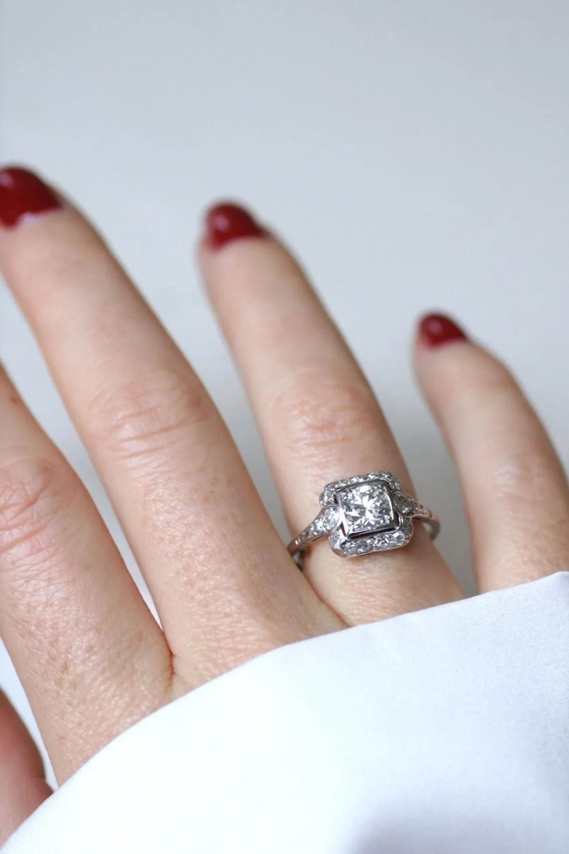 Bague Art Deco Carrée Diamants 1,45 Cts - Castafiore