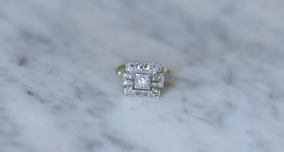 Bague Art Deco Carrée Diamants - Castafiore