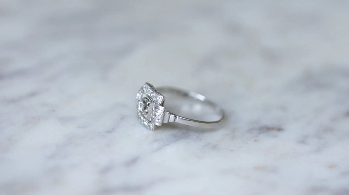 Bague Art Deco carrée diamants - Castafiore