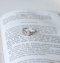 Bague Art Deco carrée diamants - Castafiore