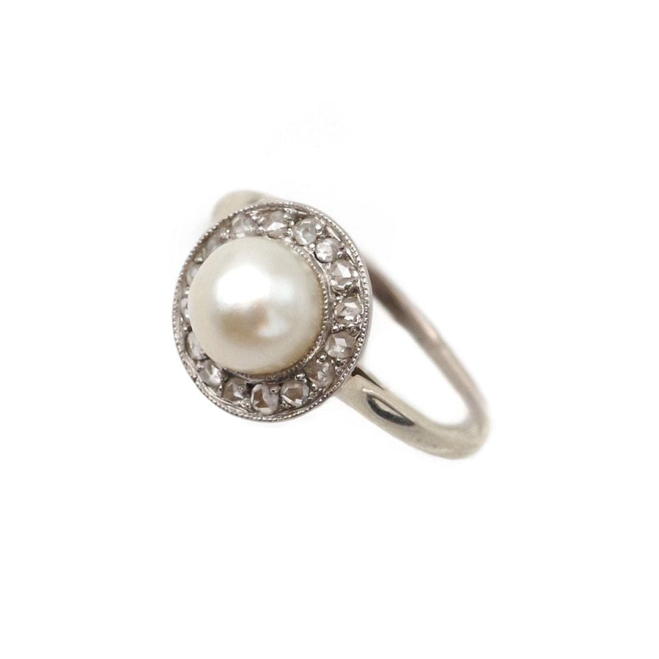 Bague ART DECO Cible en or blanc et diamants - Castafiore