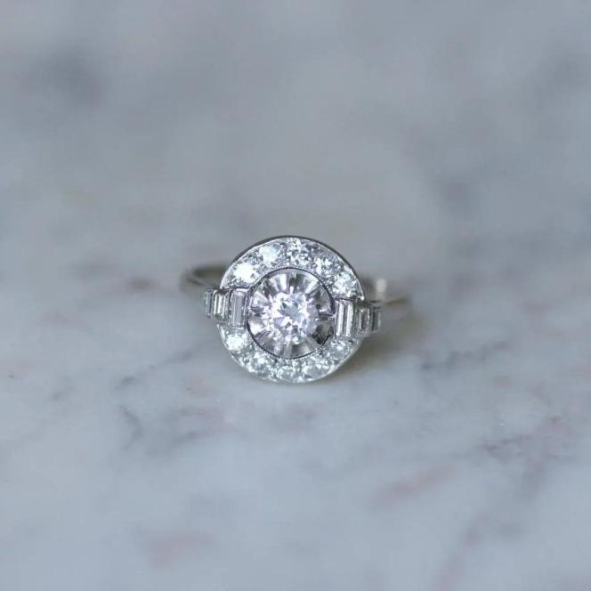 Bague Art Deco Diamant Baguette sur Platine - Castafiore