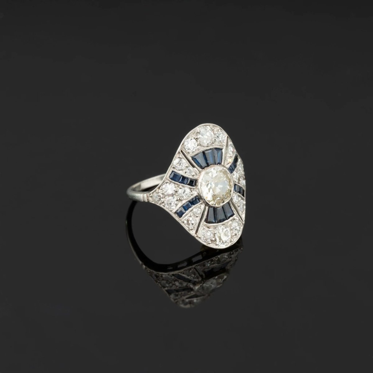 Bague Art - Déco diamants et saphirs - Castafiore