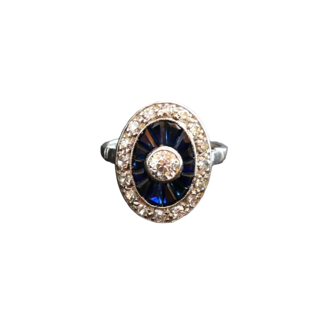 Bague Art Déco Diamants Et Saphirs Calibrés, Platine. - Castafiore