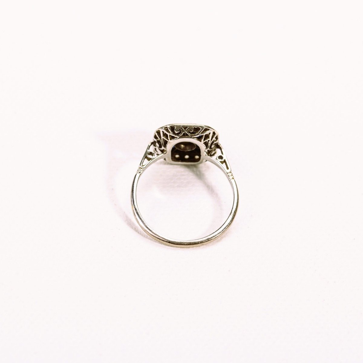 Bague Art Déco diamants et saphirs en or - Castafiore