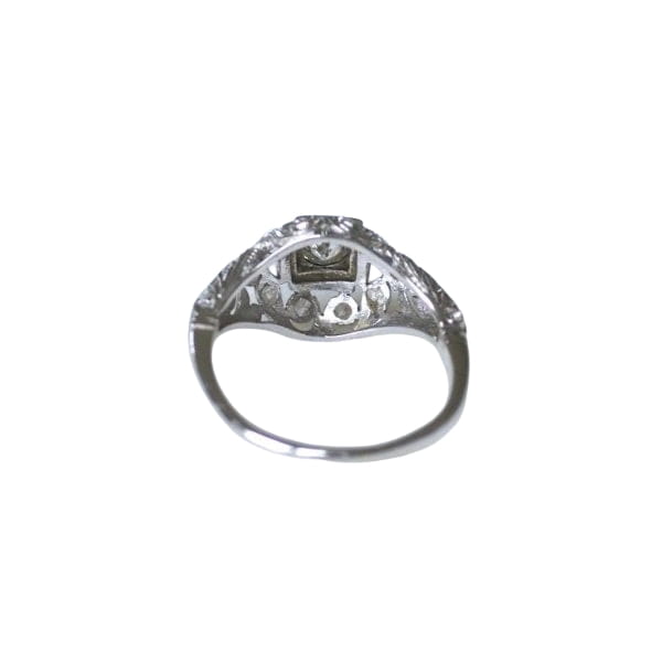 Bague Art Deco Dôme Ajouré Diamants - Castafiore