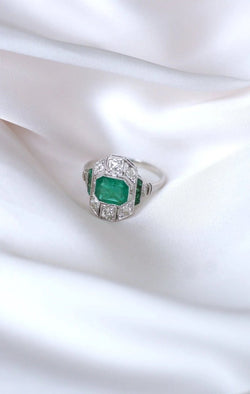 Bague Art Déco émeraude 1,30 Ct et diamants - Castafiore