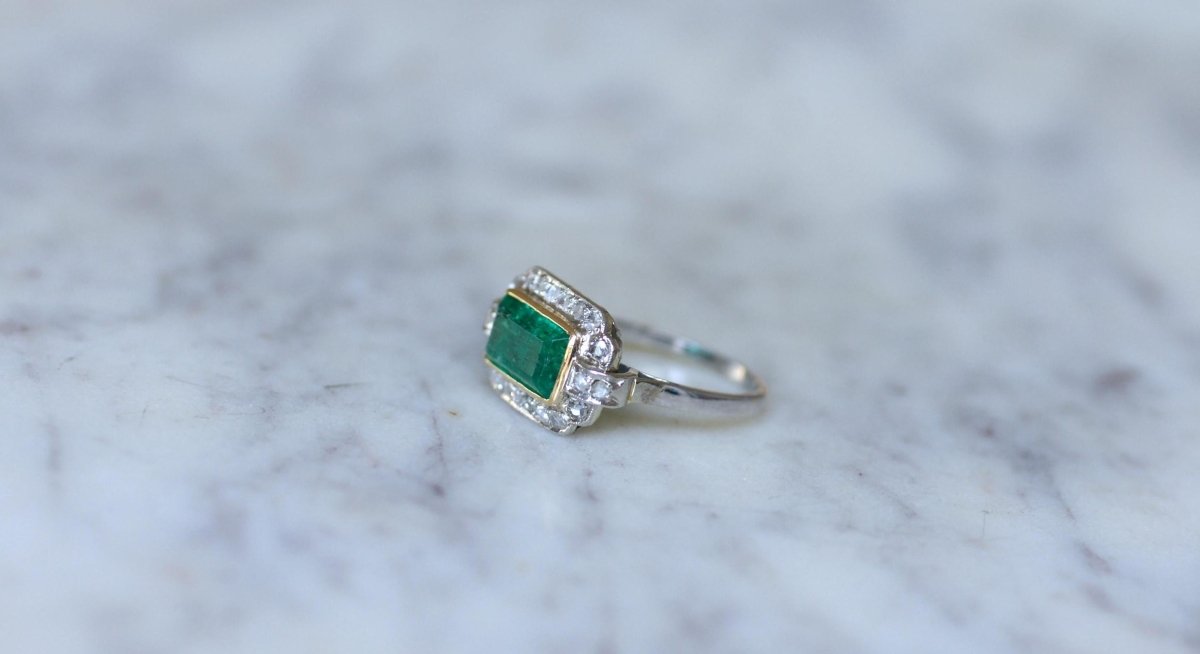 Bague Art déco Emeraude Colombienne 1.70 Cts et diamants - Castafiore