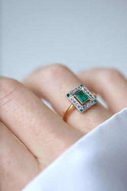Bague Art Déco Emeraude et diamants - Castafiore