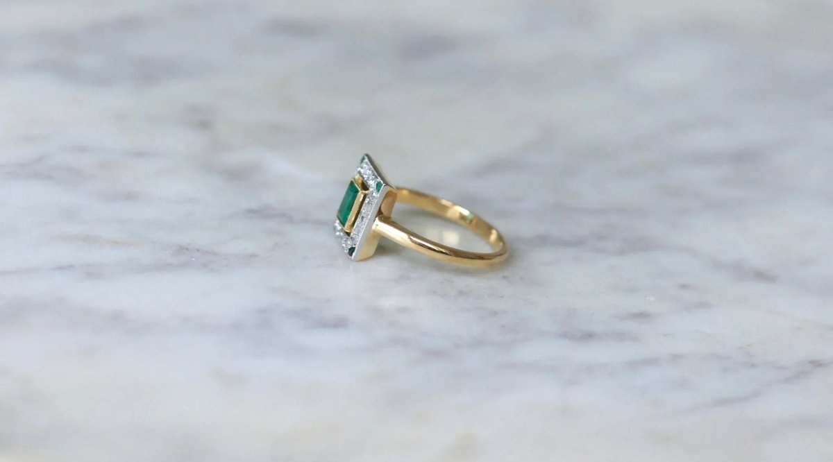 Bague Art Déco Emeraude et diamants - Castafiore