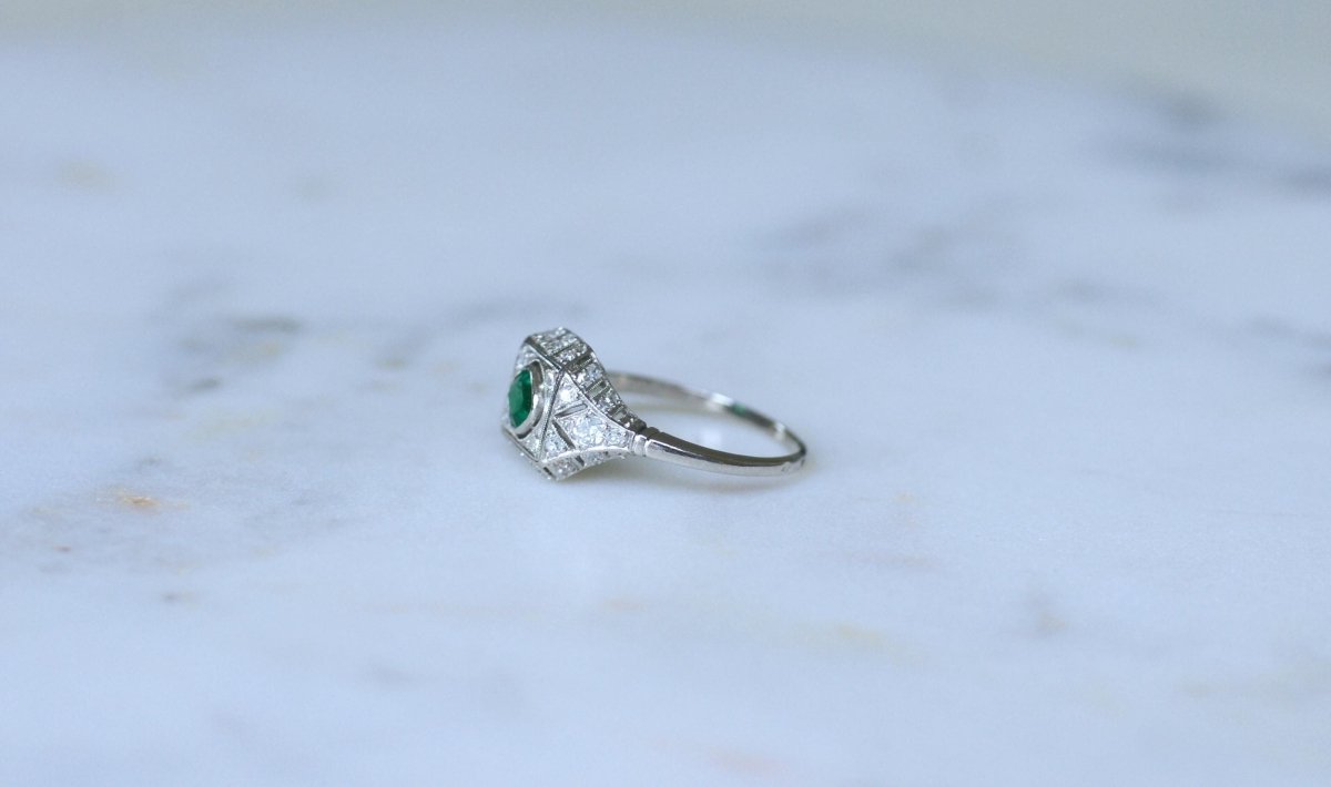 Bague Art Déco Emeraude et Diamants sur Platine - Castafiore