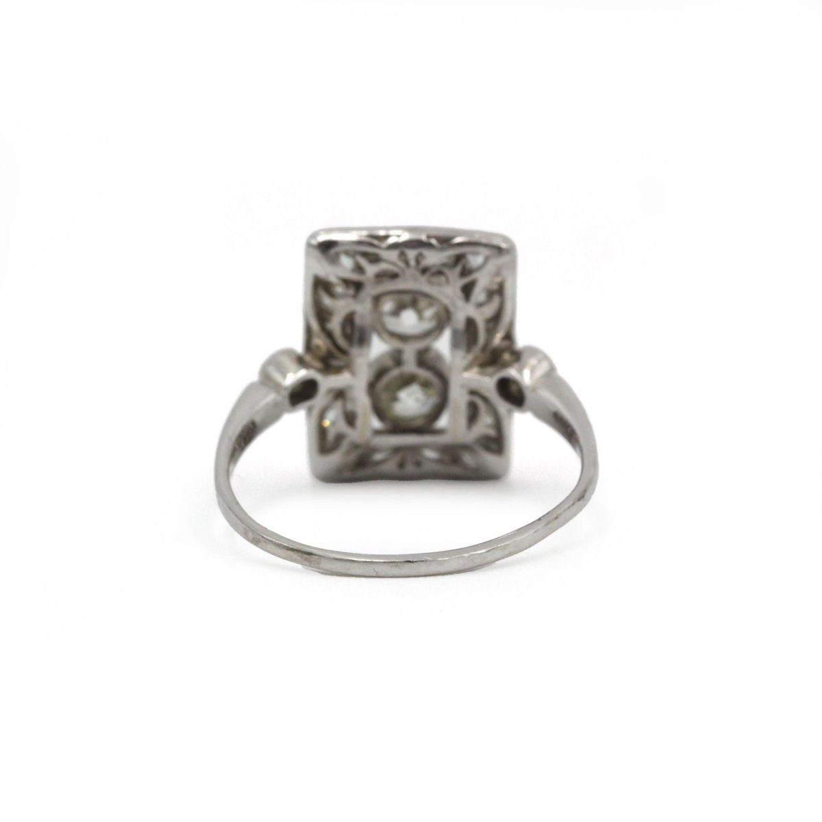 Bague Art Déco en or blanc et diamants - Castafiore