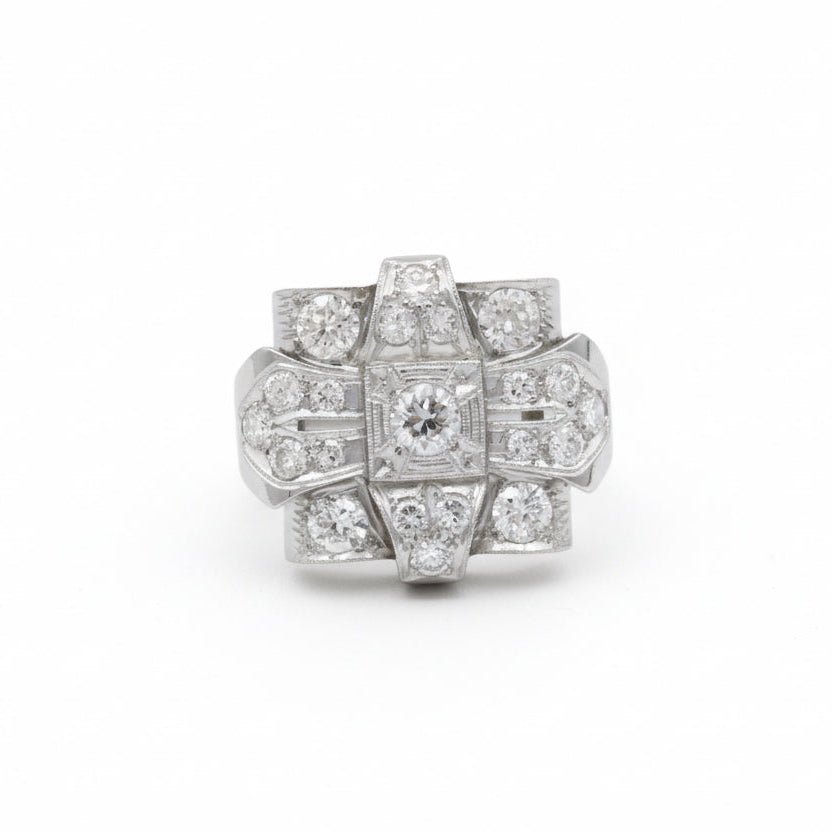 Bague Art Déco en or blanc et diamants - Castafiore