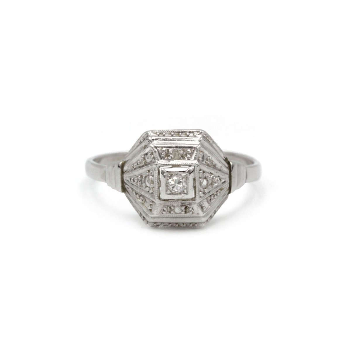 Bague Art Déco en or blanc, platine et diamants - Castafiore