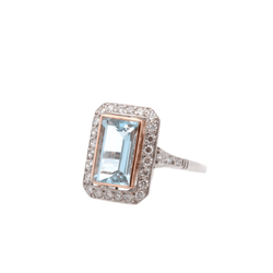 Bague Art déco en or, platine, aigue - marine et diamants - Castafiore