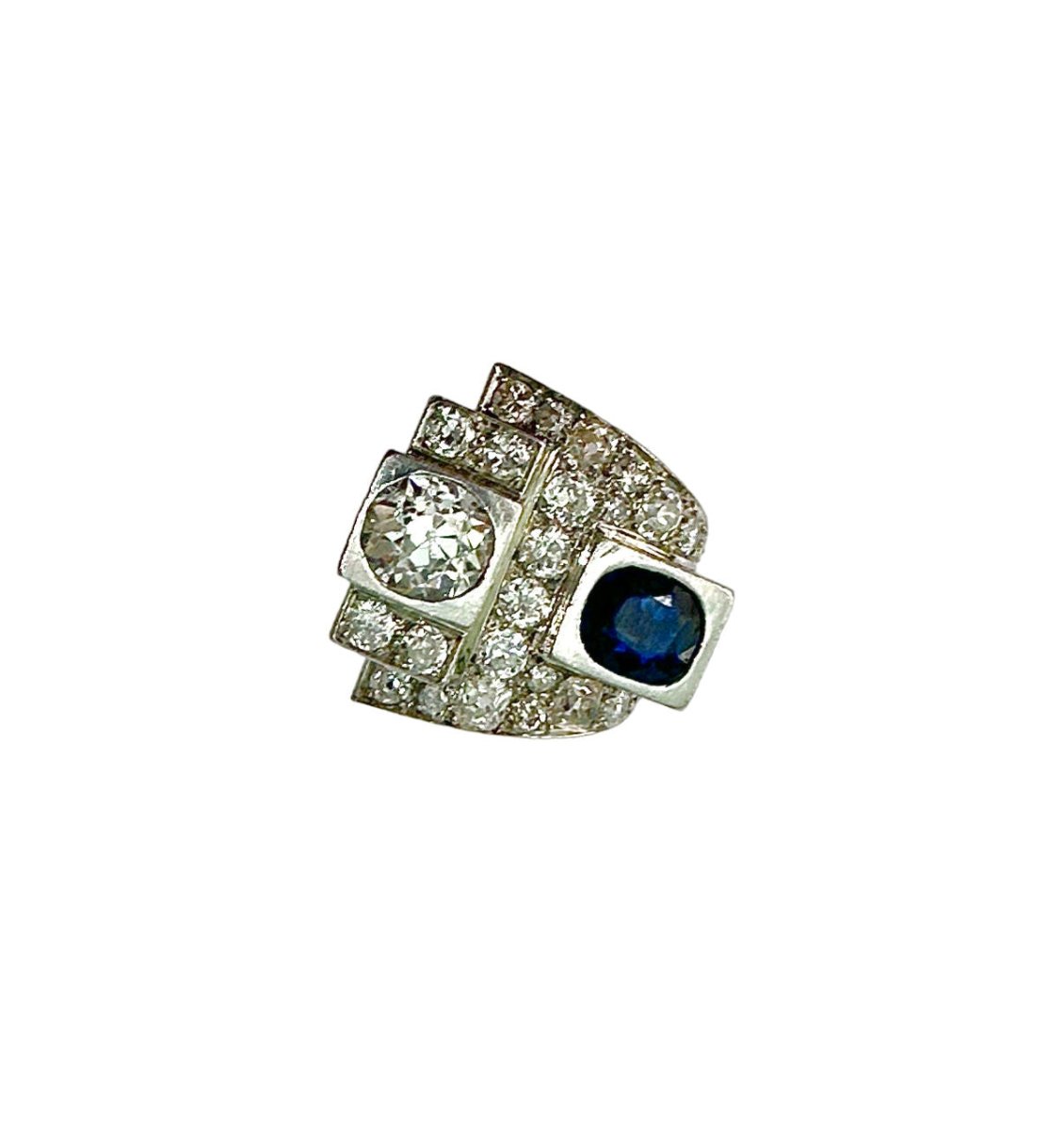 Bague Art Déco en platine, diamants et saphir - Castafiore
