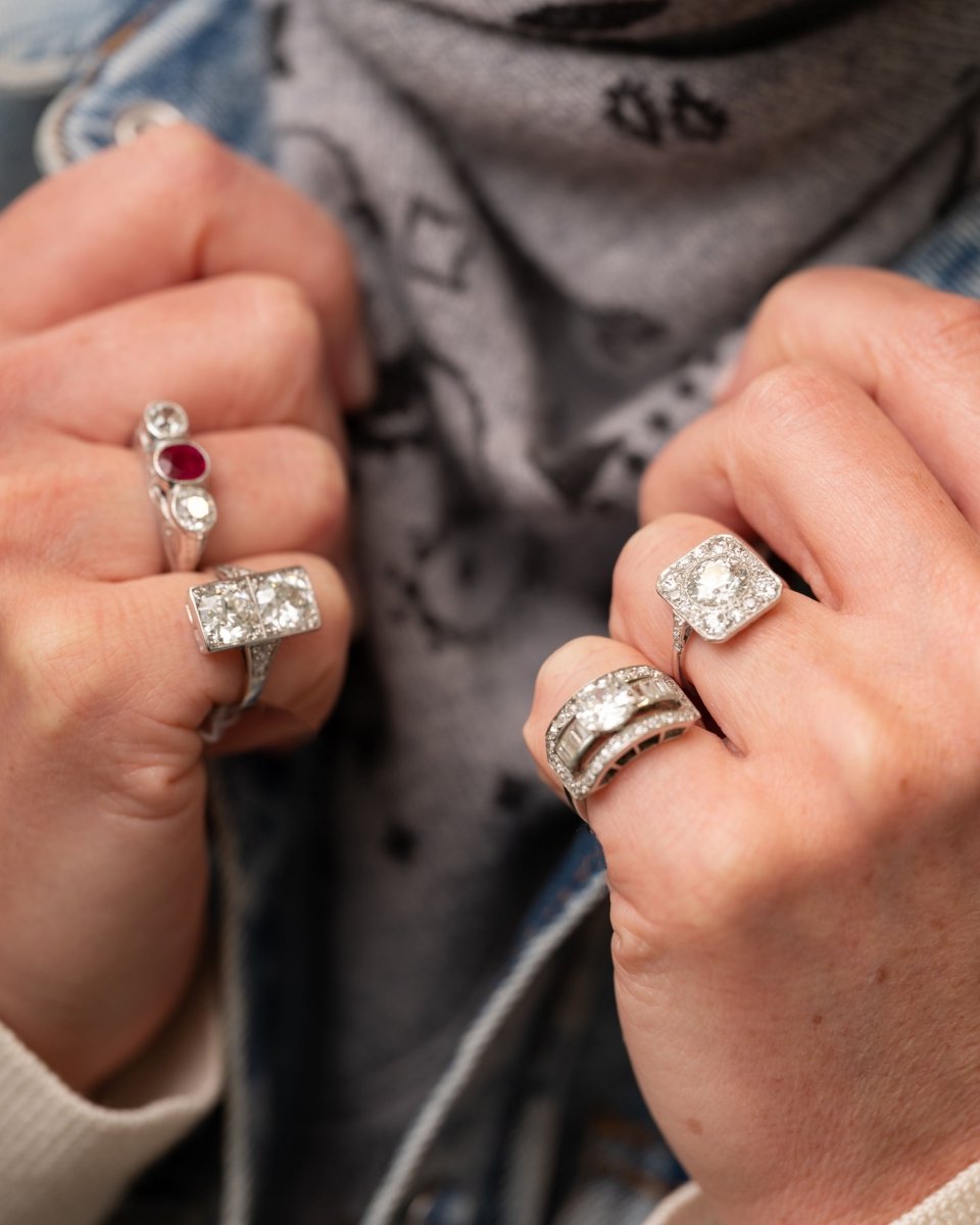 Bague Art Déco en platine et diamants - Castafiore