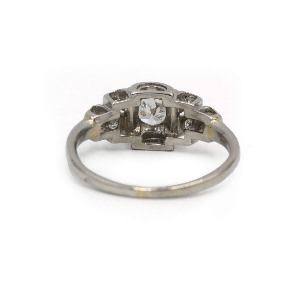 Bague Art Déco en platine et diamants - Castafiore