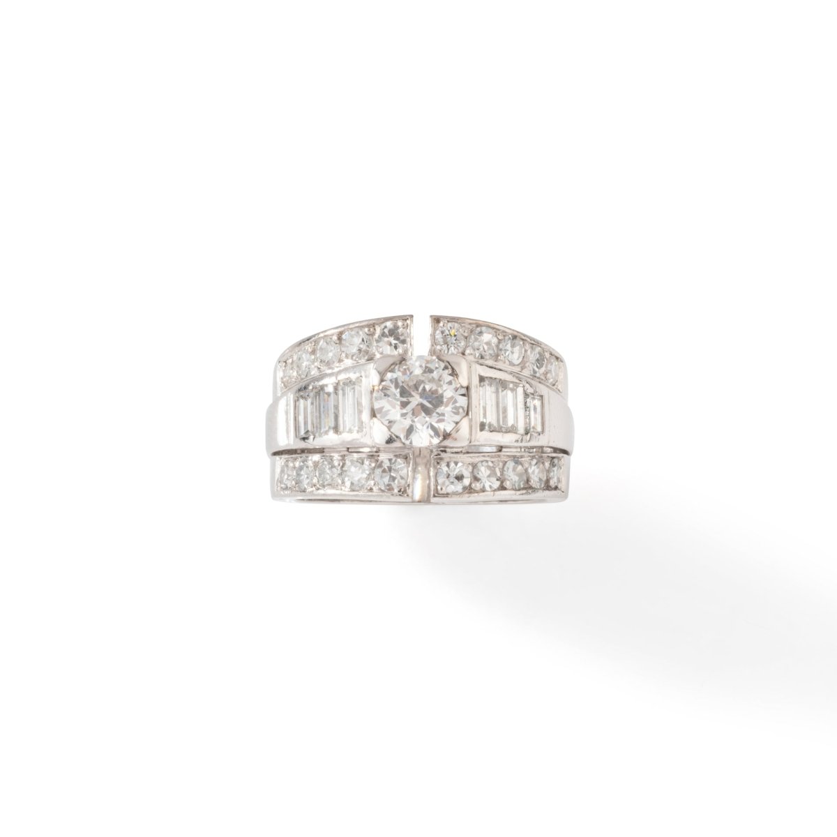 Bague Art déco en platine et diamants - Castafiore