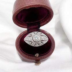 Bague Art Deco en Platine et Diamants - Castafiore