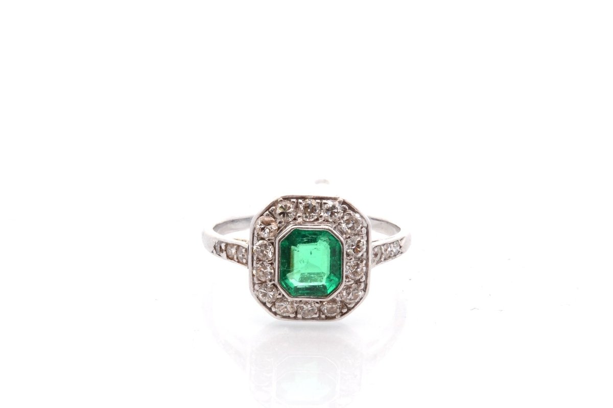 Ring art deco emerald and diamonds