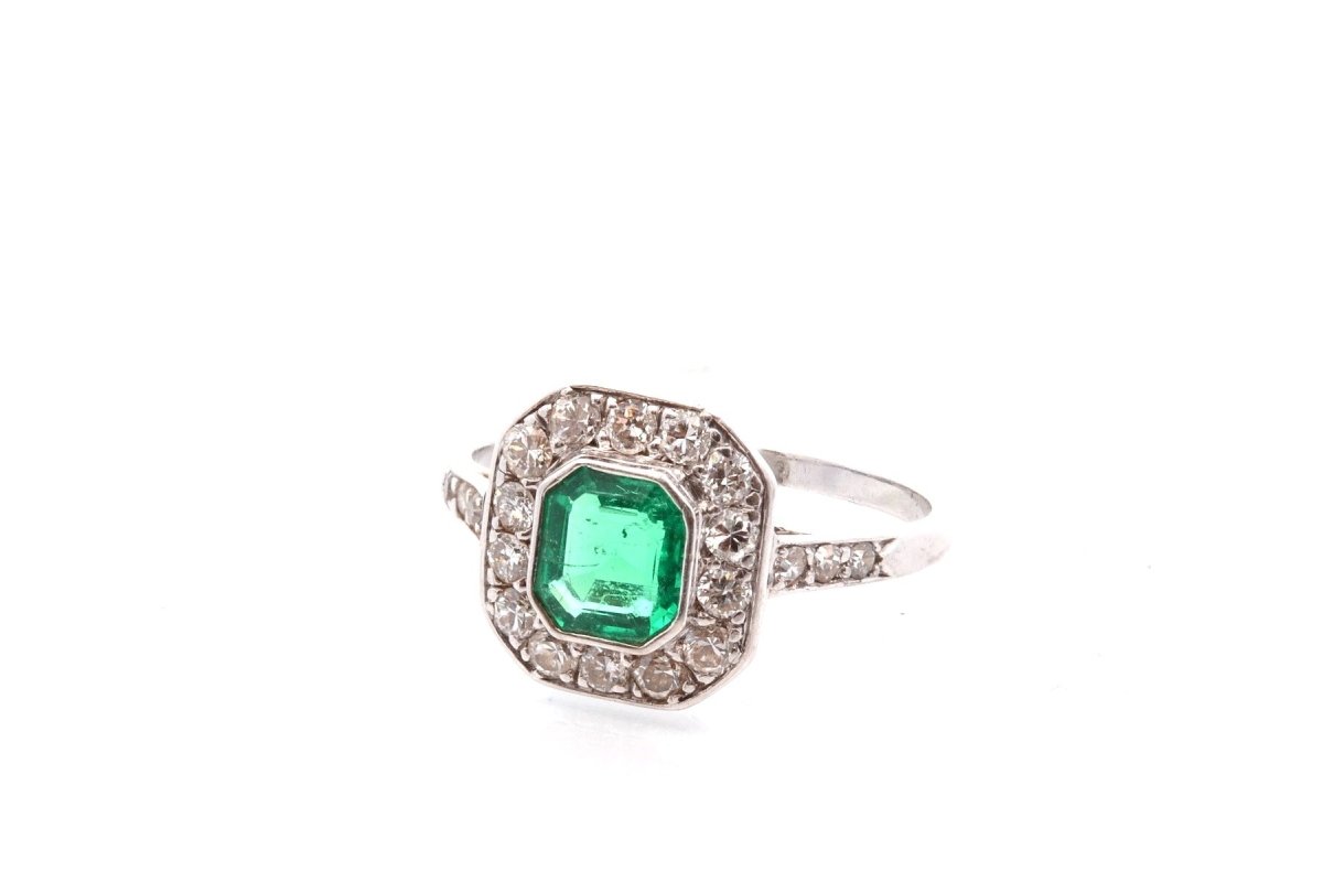 Ring art deco emerald and diamonds