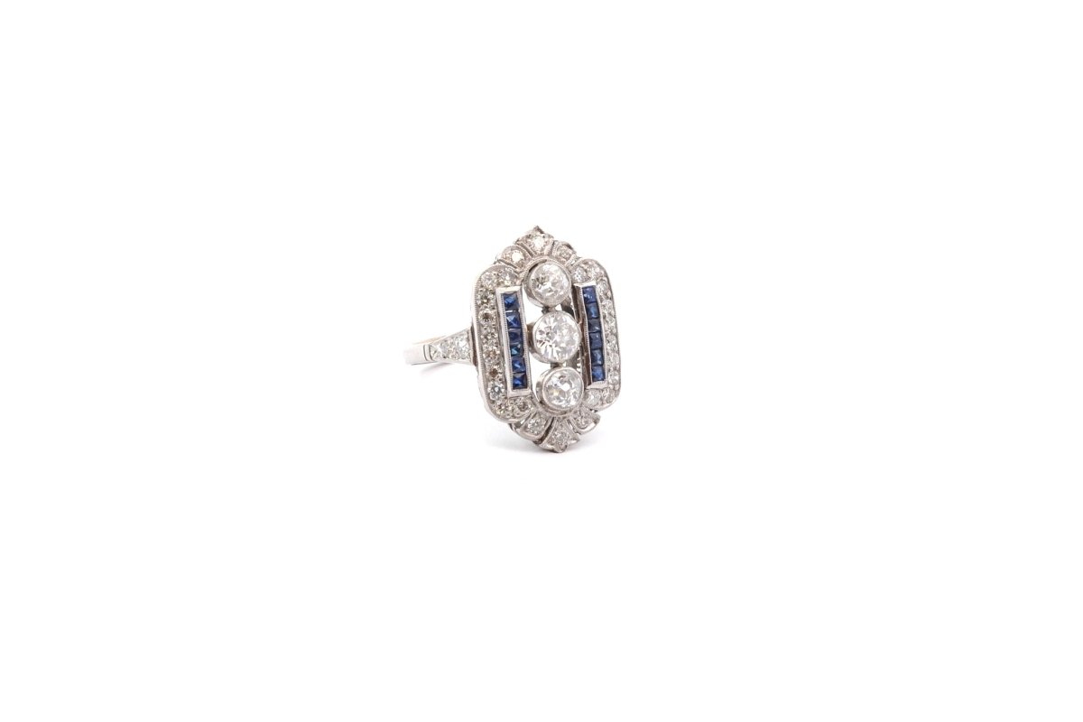 Bague Art déco en platine, saphirs et diamants - Castafiore