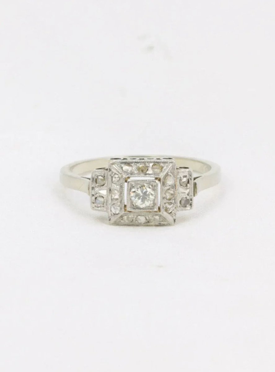 Bague Art Deco gradins or blanc platine diamants 0,15 ct - Castafiore