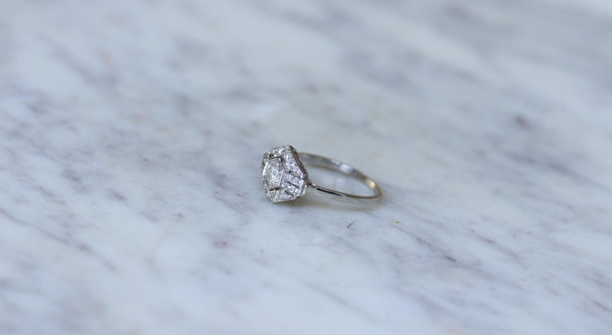 Bague Art Déco Hexagonale Diamants et Platine - Castafiore