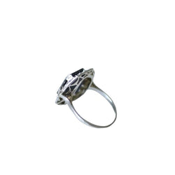Bague Art Deco hexagonale saphir entourage diamants - Castafiore