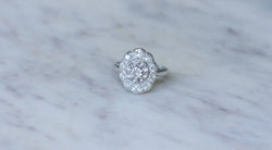 Bague Art Déco Marguerite Ovale Diamants - Castafiore