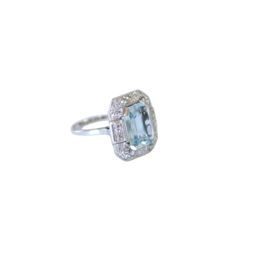 Bague Art Déco Octogonale Aigue - Marine 4,90 Cts et Diamants - Castafiore